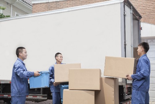 Mid-move safety review during a relocation job